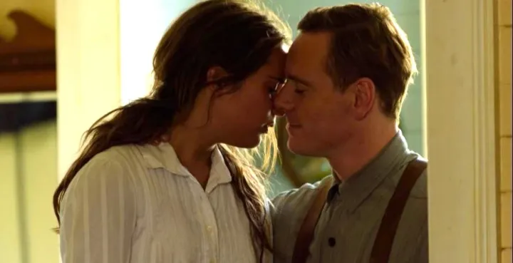 Película de suspense Hope, lucha por la supervivencia con Alicia Vikander y Michael Fassbender